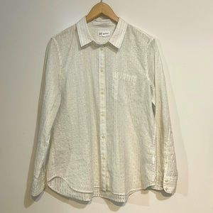 Gap white shirt size XL